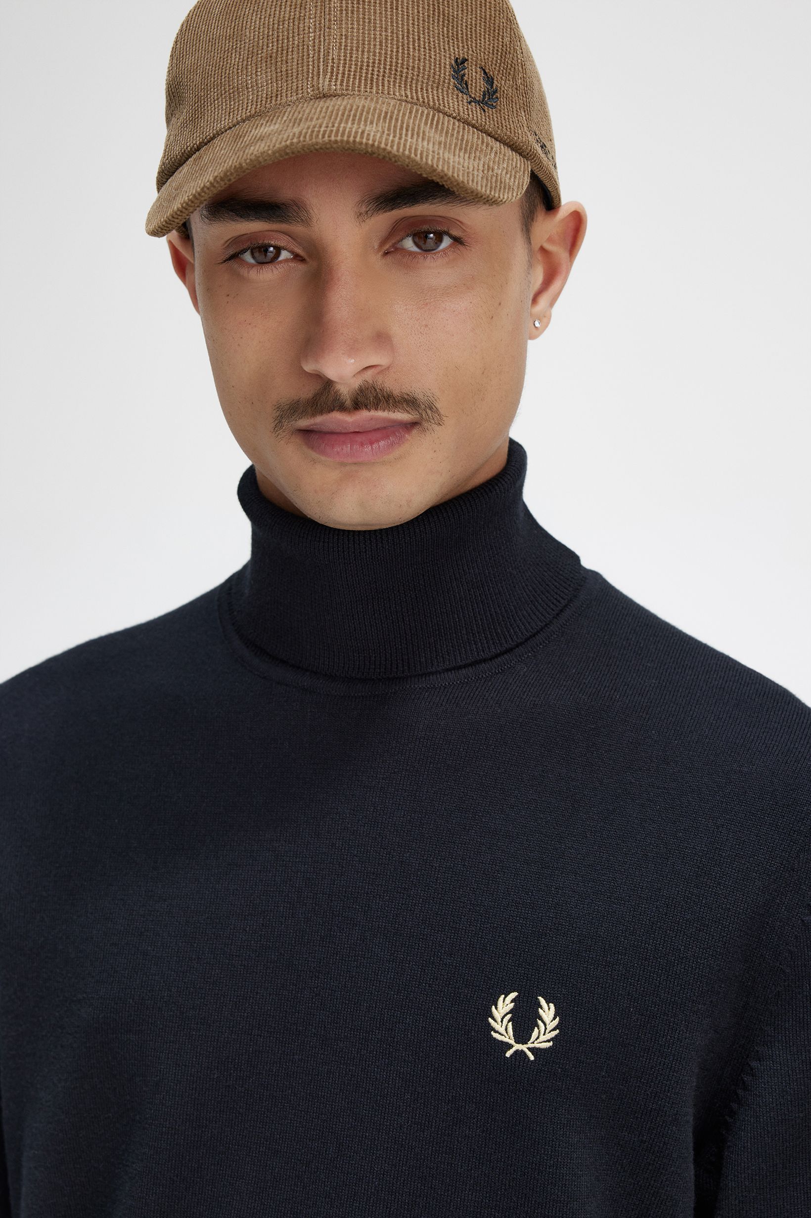 Fred Perry - ROLL NECK JUMPER - Black/Champagner
