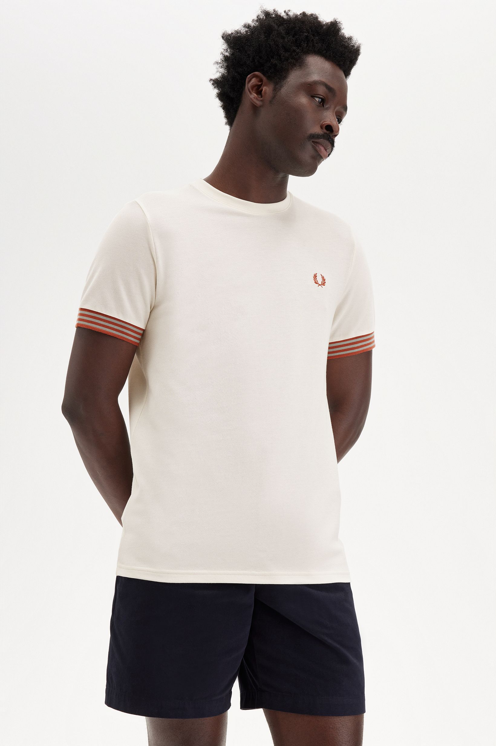 Fred Perry - STRIPED CUFF T-SHIRT - Light Ecru