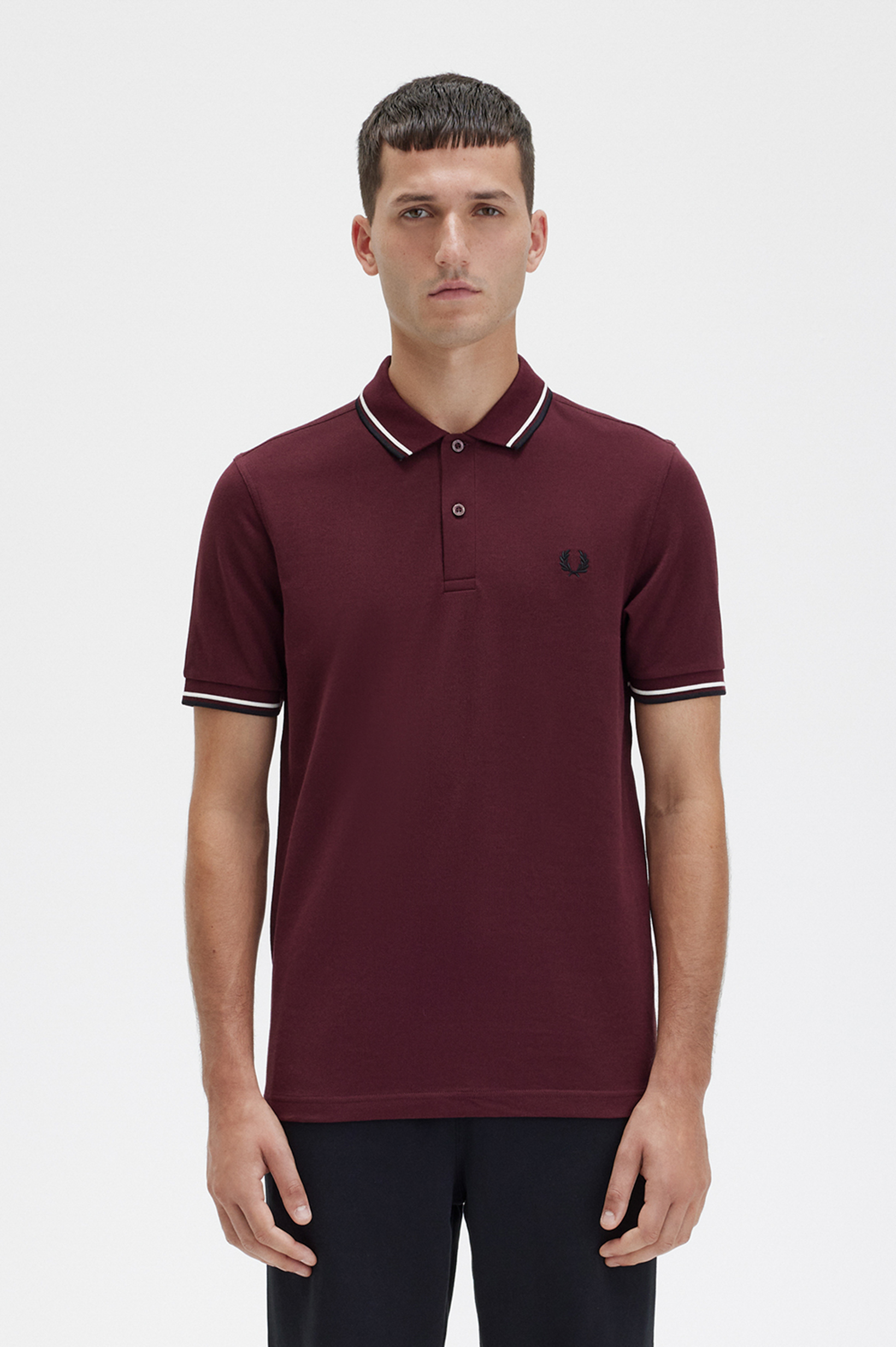 Fred Perry - TWIN TIPPED POLO SHIRT - Oxblood/Ecru/Black