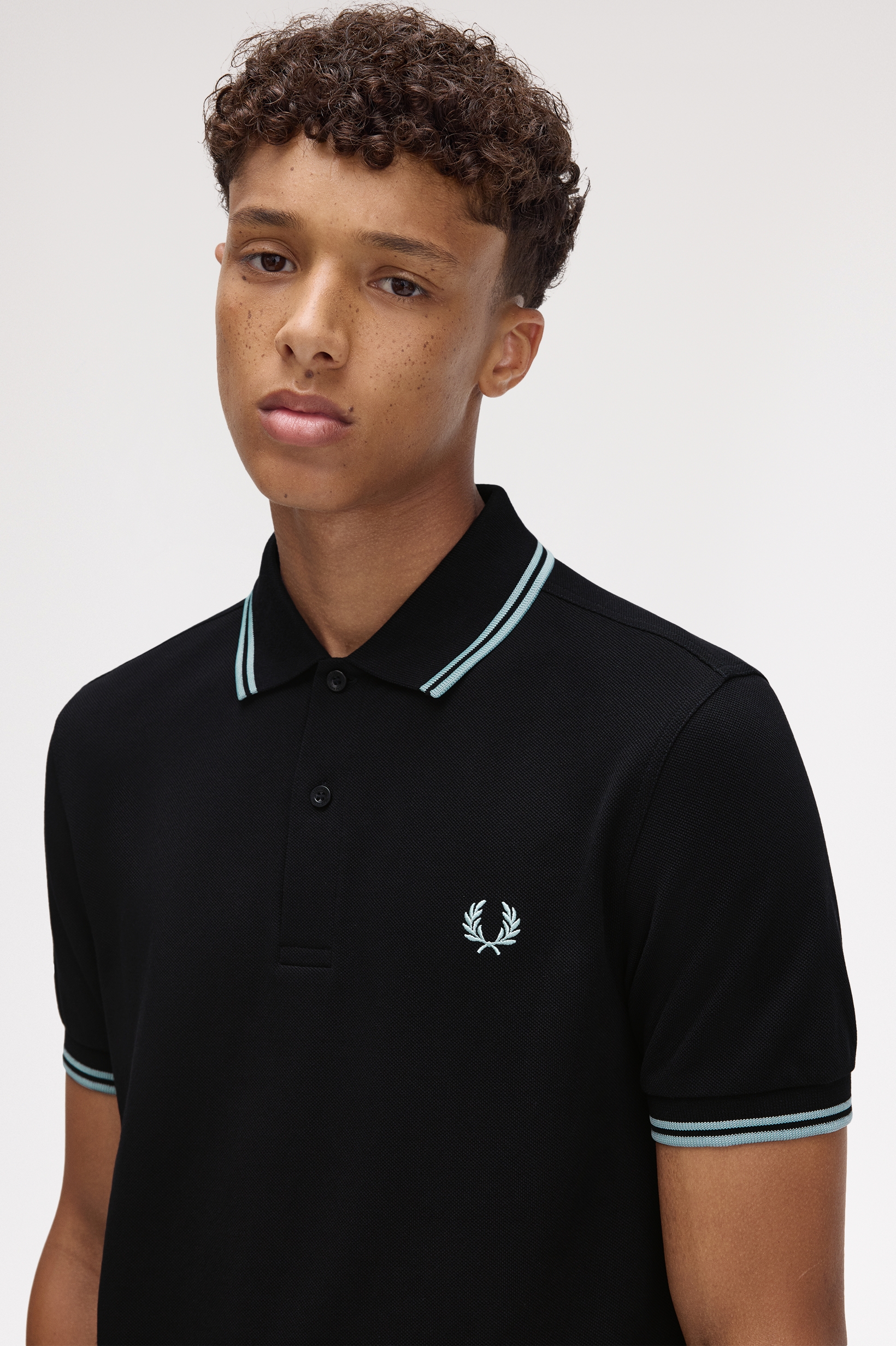 Fred Perry - TWIN TIPPED POLO SHIRT - Black/Silverblue