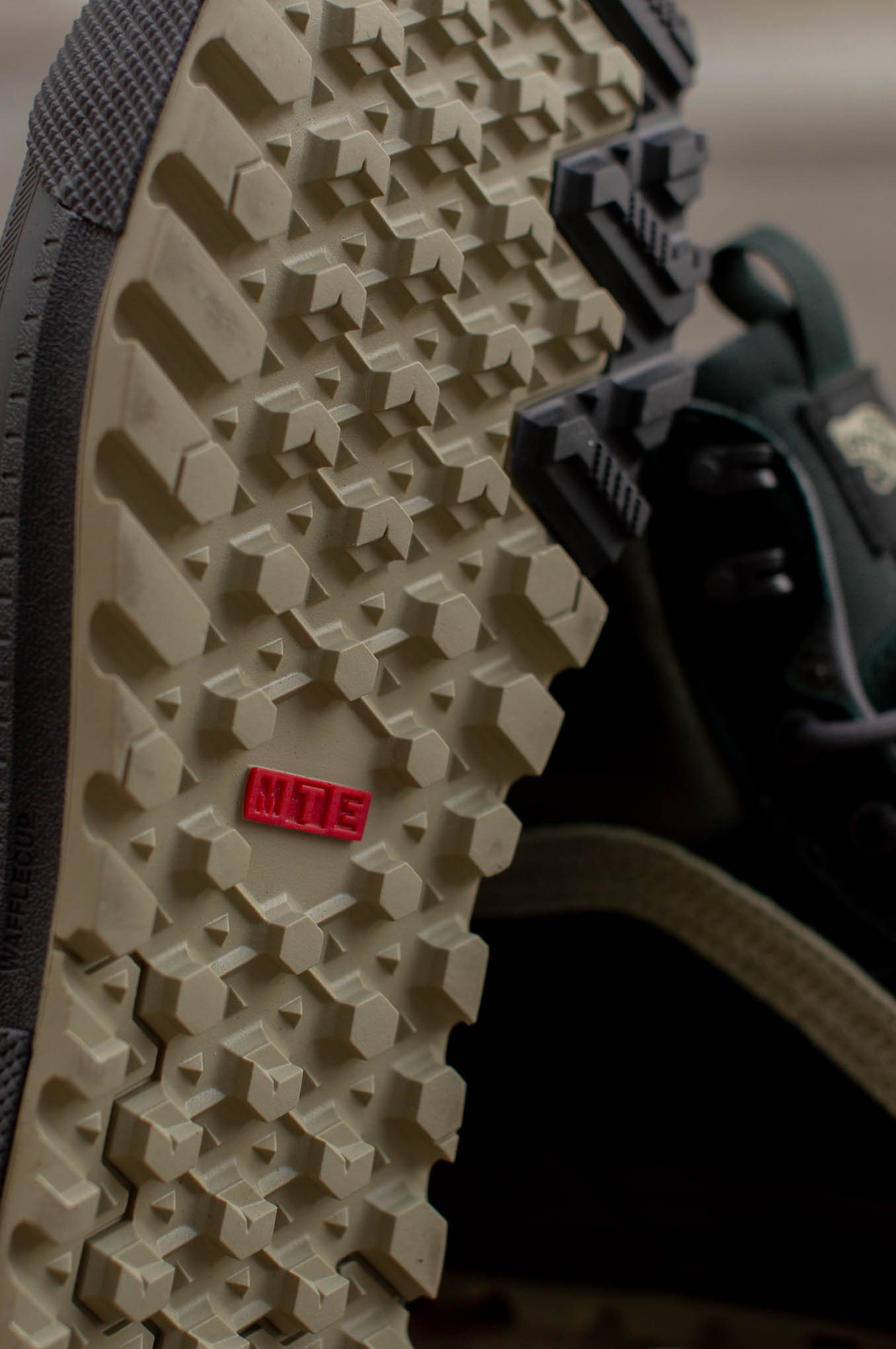 Vans - SK8-HI MTE GORE-TEX - Scarab/Grape Leaf Vans - SK8-HI MTE GORE-TEX - Scarab/Grape Leaf