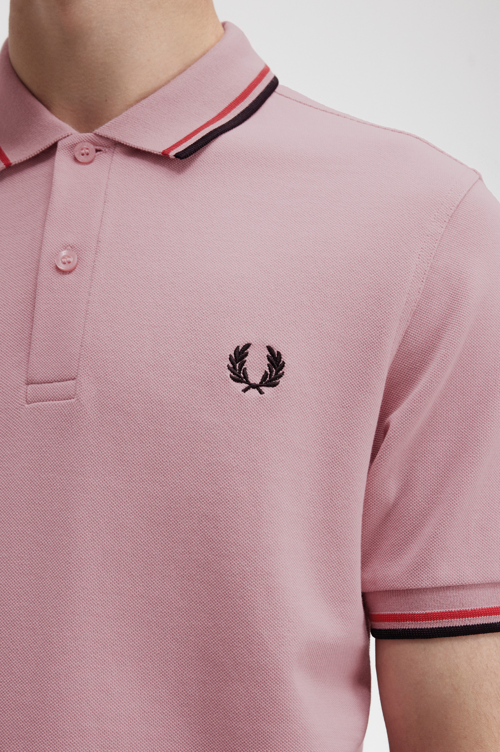 Fred Perry - TWIN TIPPED POLO SHIRT - Chalk Pink/Washed Red/Black