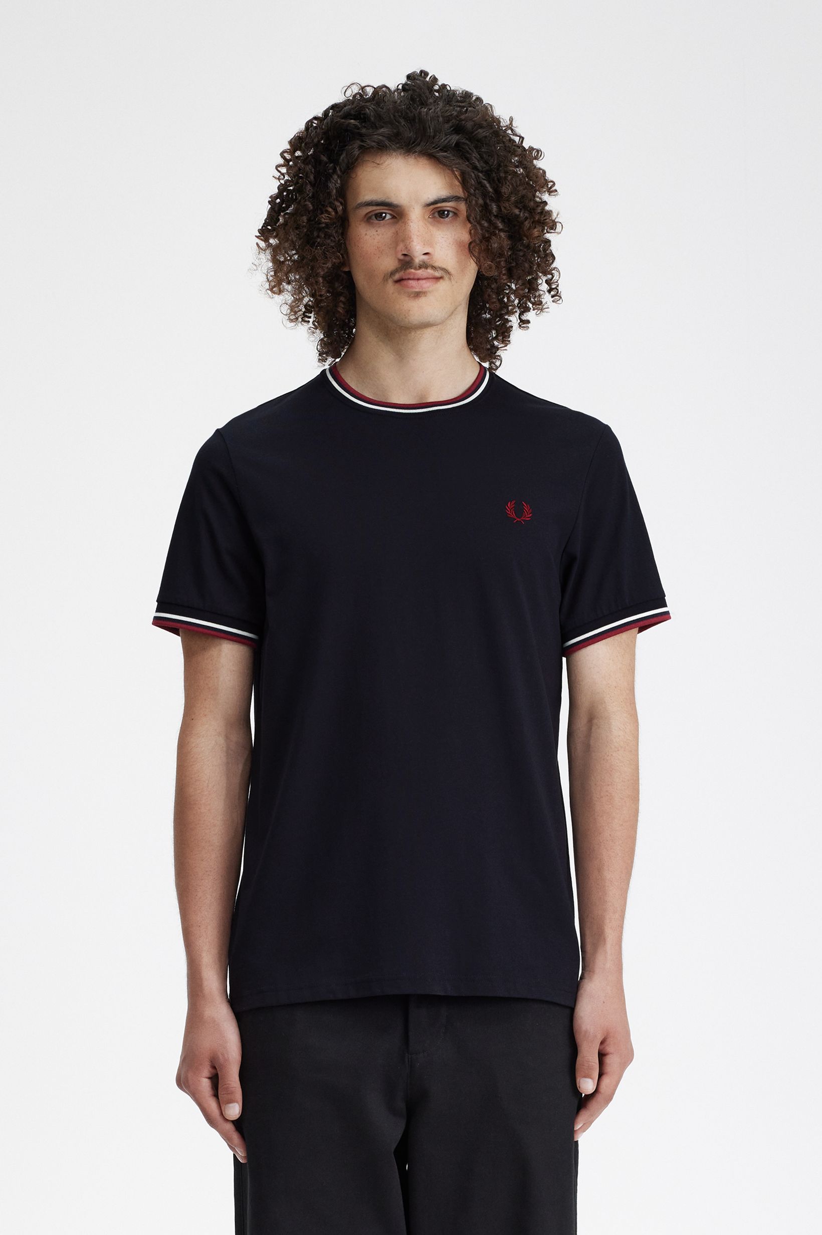 Fred Perry - TWIN TIPPED T-SHIRT - Navy/Snow White/Burnt Red