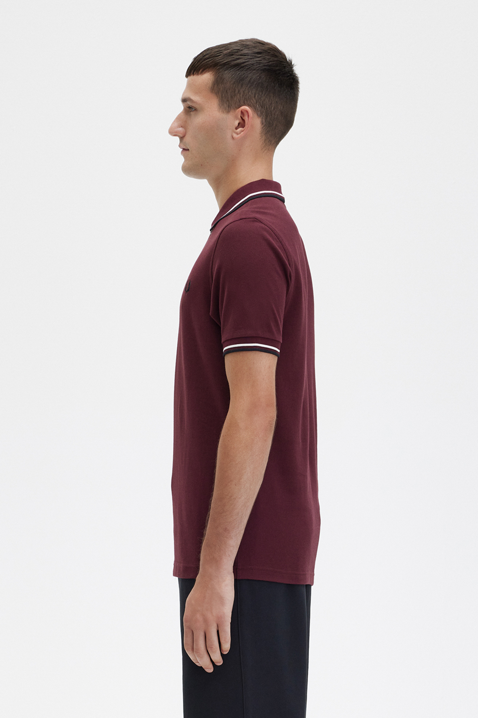 Fred Perry - TWIN TIPPED POLO SHIRT - Oxblood/Ecru/Black Fred Perry - TWIN TIPPED POLO SHIRT - Oxblood/Ecru/Black