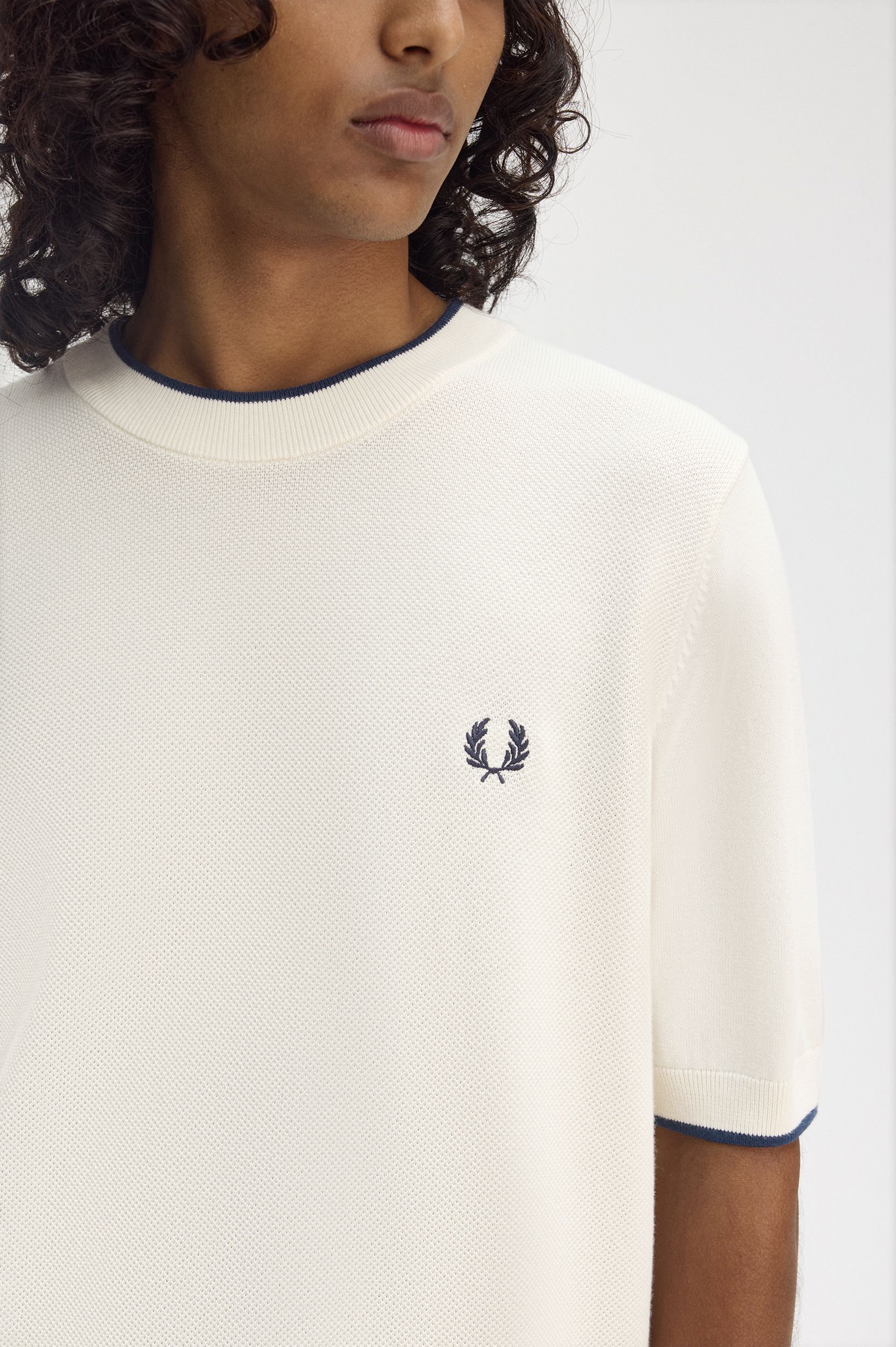 Fred Perry - TEXTURE FRONT KNITTED SHIRT - Ecru Fred Perry - TEXTURE FRONT KNITTED SHIRT - Ecru