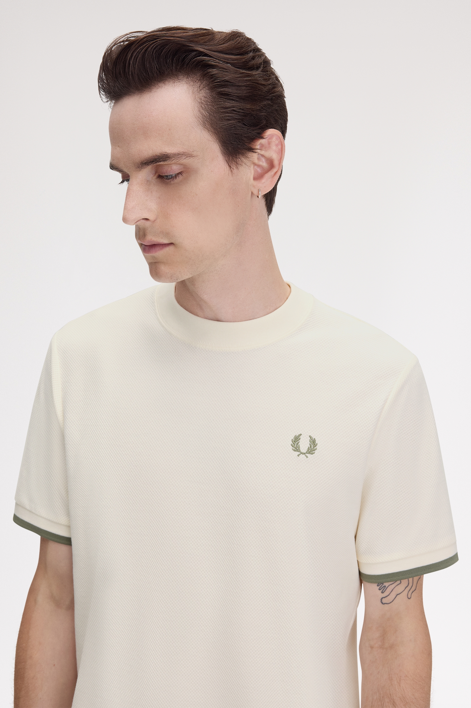 Fred Perry - TIPPED CUFF PIQUE SHIRT - Light Ecru
