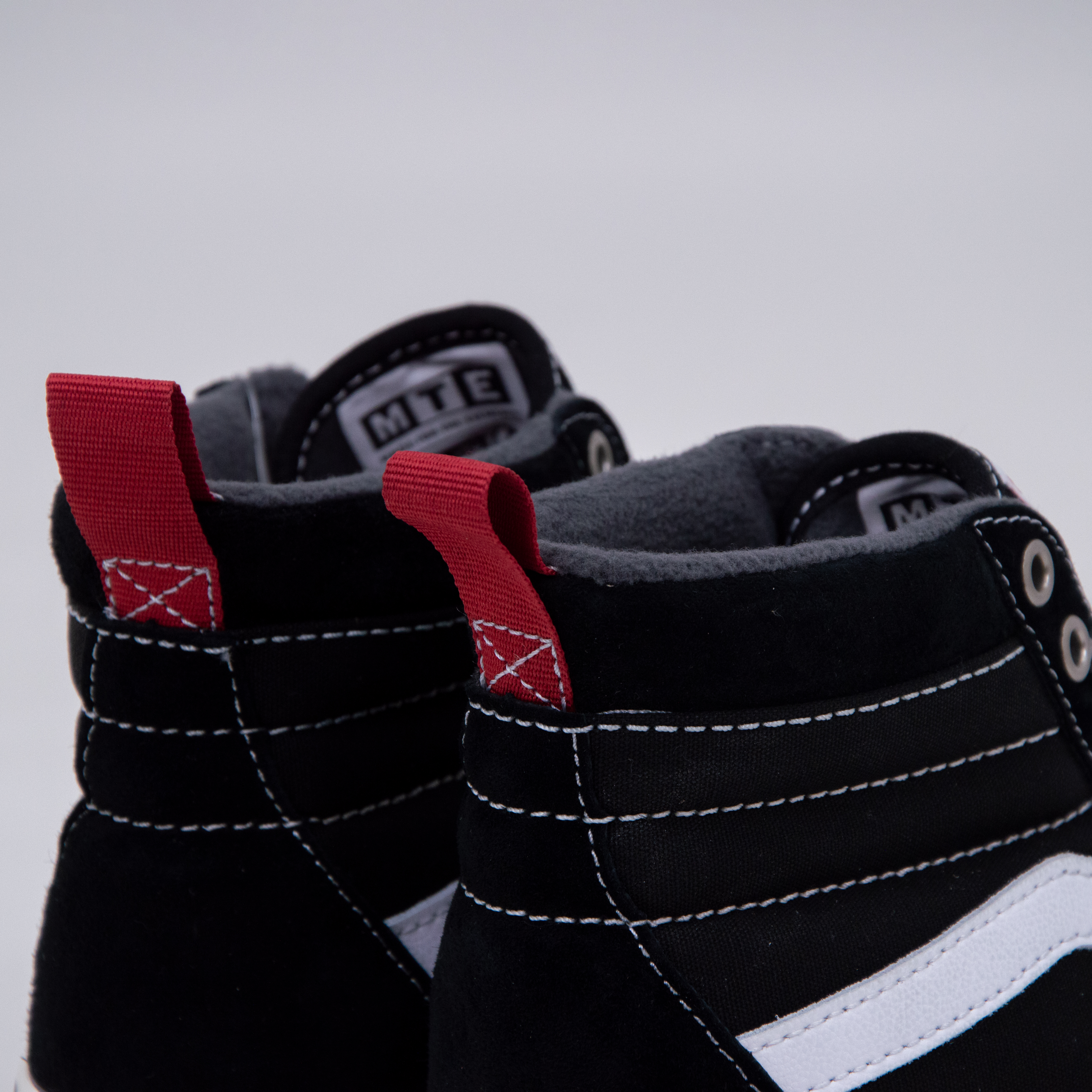 Vans - SK8-HI MTE-1 - Black/True White