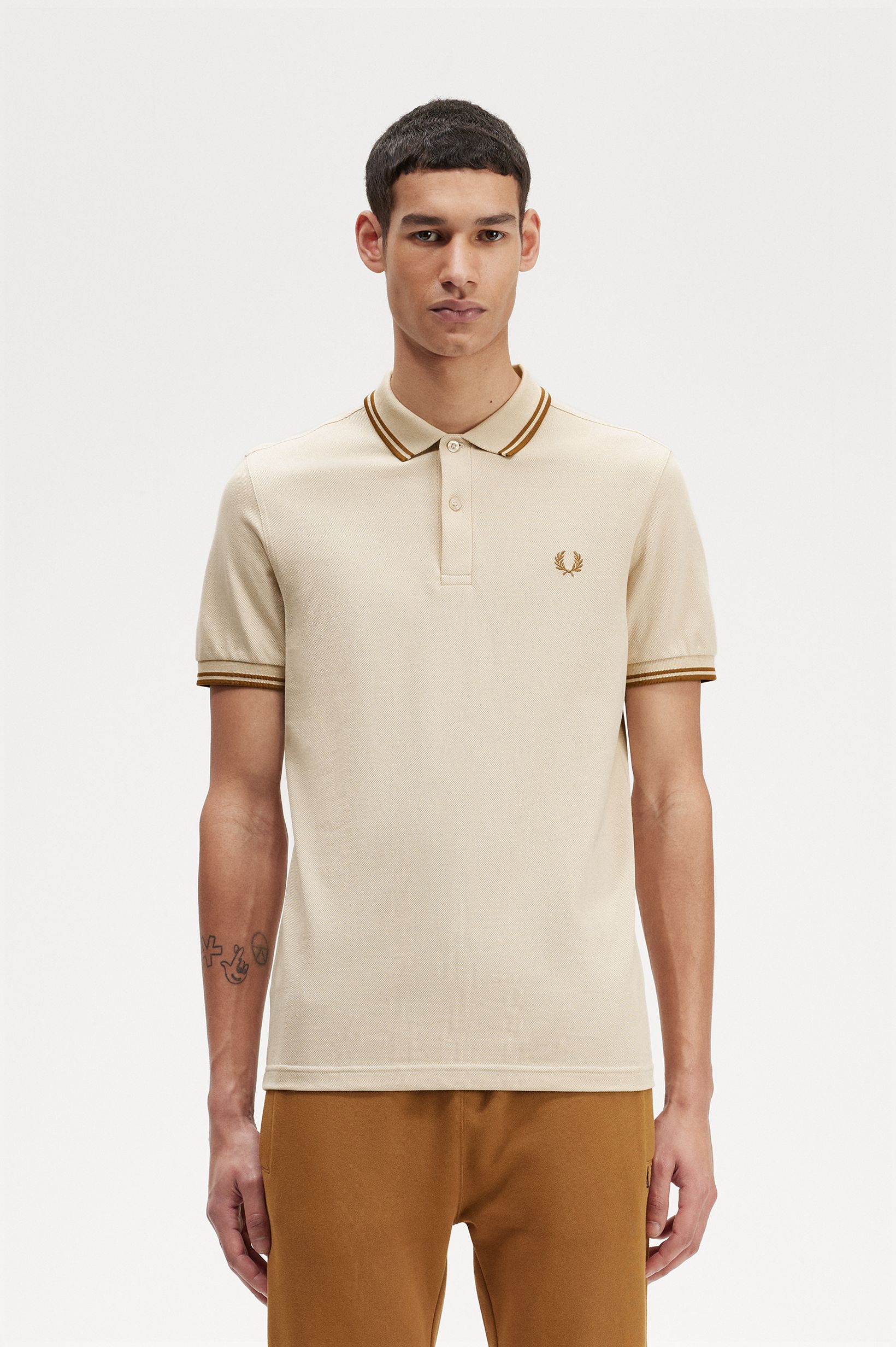 Fred Perry - TWIN TIPPED POLO SHIRT - Oatmeal/Dark Caramel