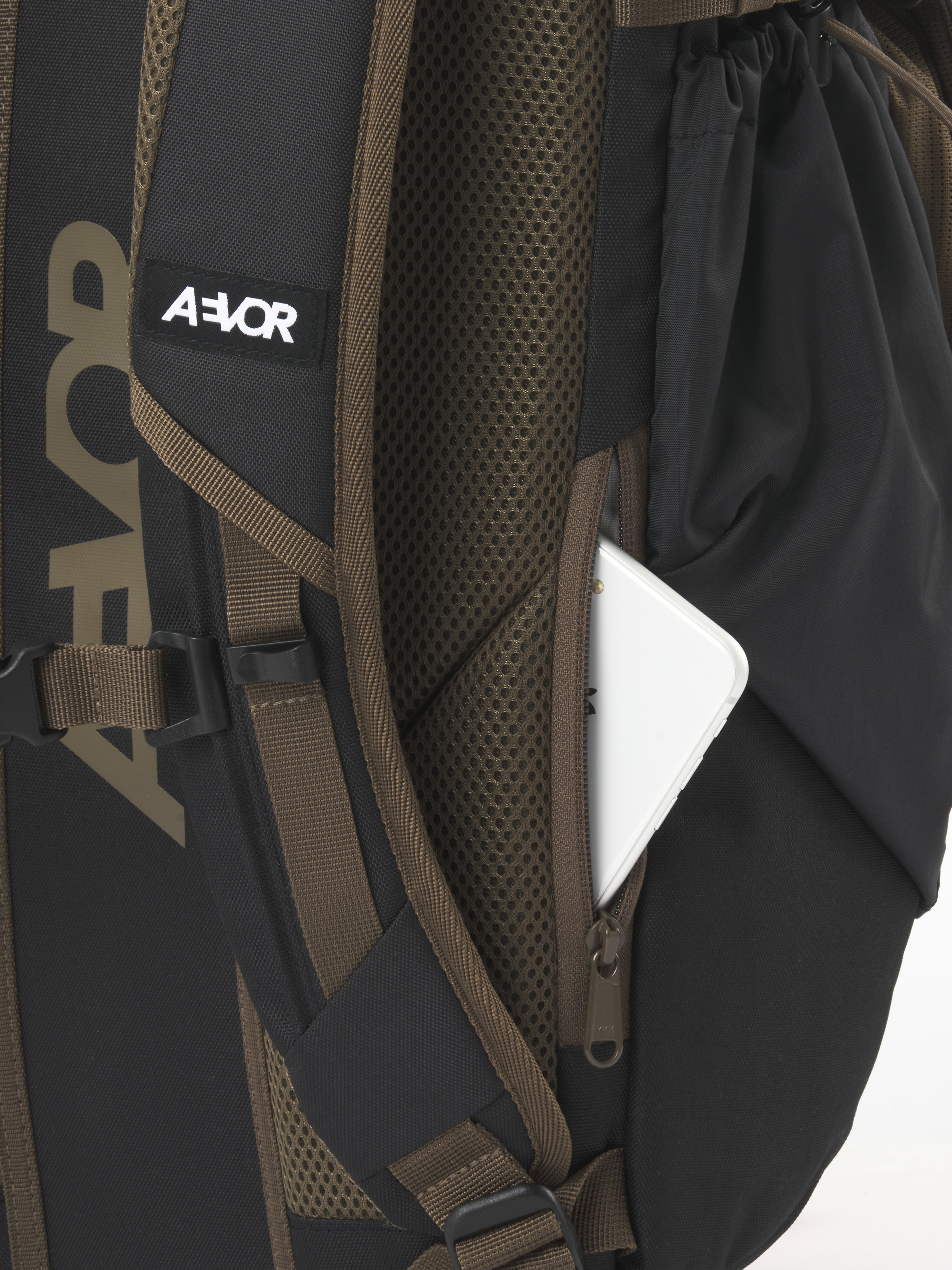 Aevor - ROLLPACK - Black Olive