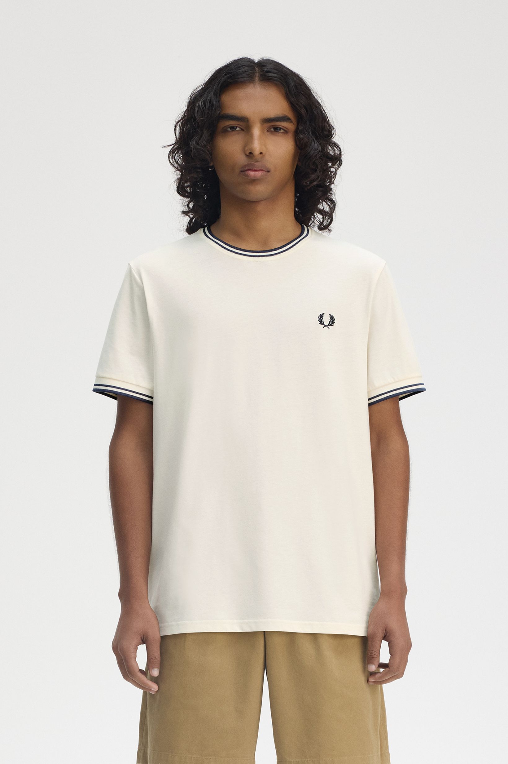 Fred Perry - TWIN TIPPED T-SHIRT - Ecru/Tennis Blue