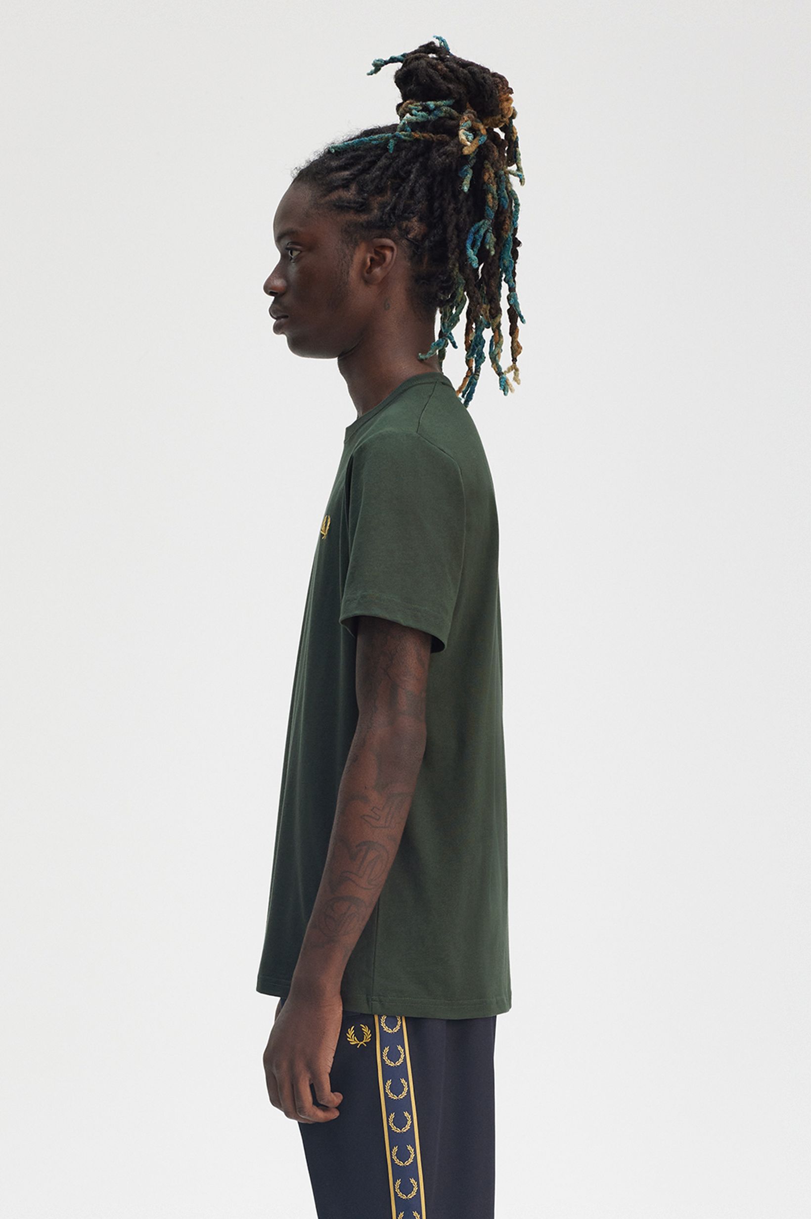 Fred Perry - CREW NECK T-SHIRT (MEN) - Court Green
