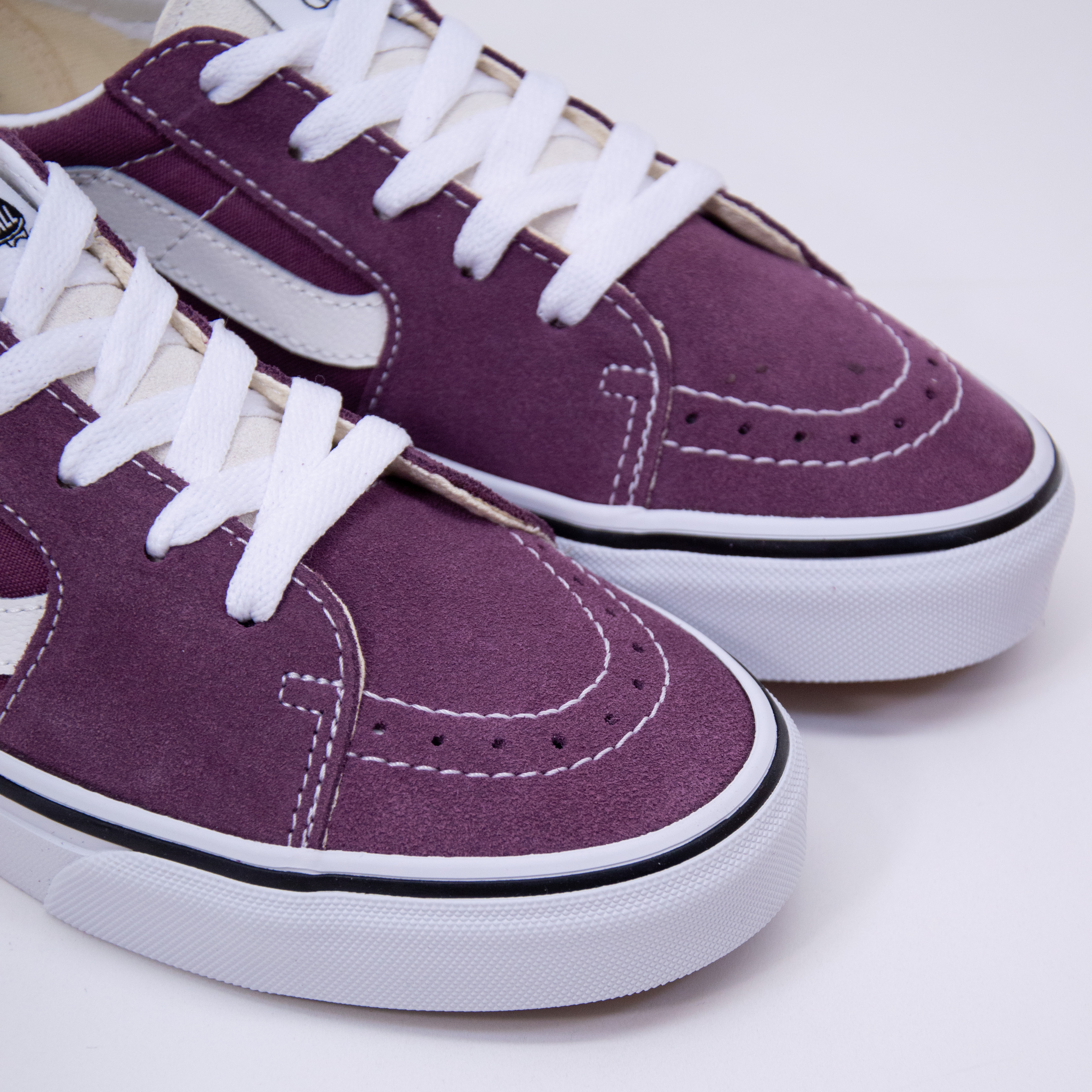 Vans - SK8-LOW - Vacation Casuals Plum Wine Vans - SK8-LOW - Vacation Casuals Plum Wine